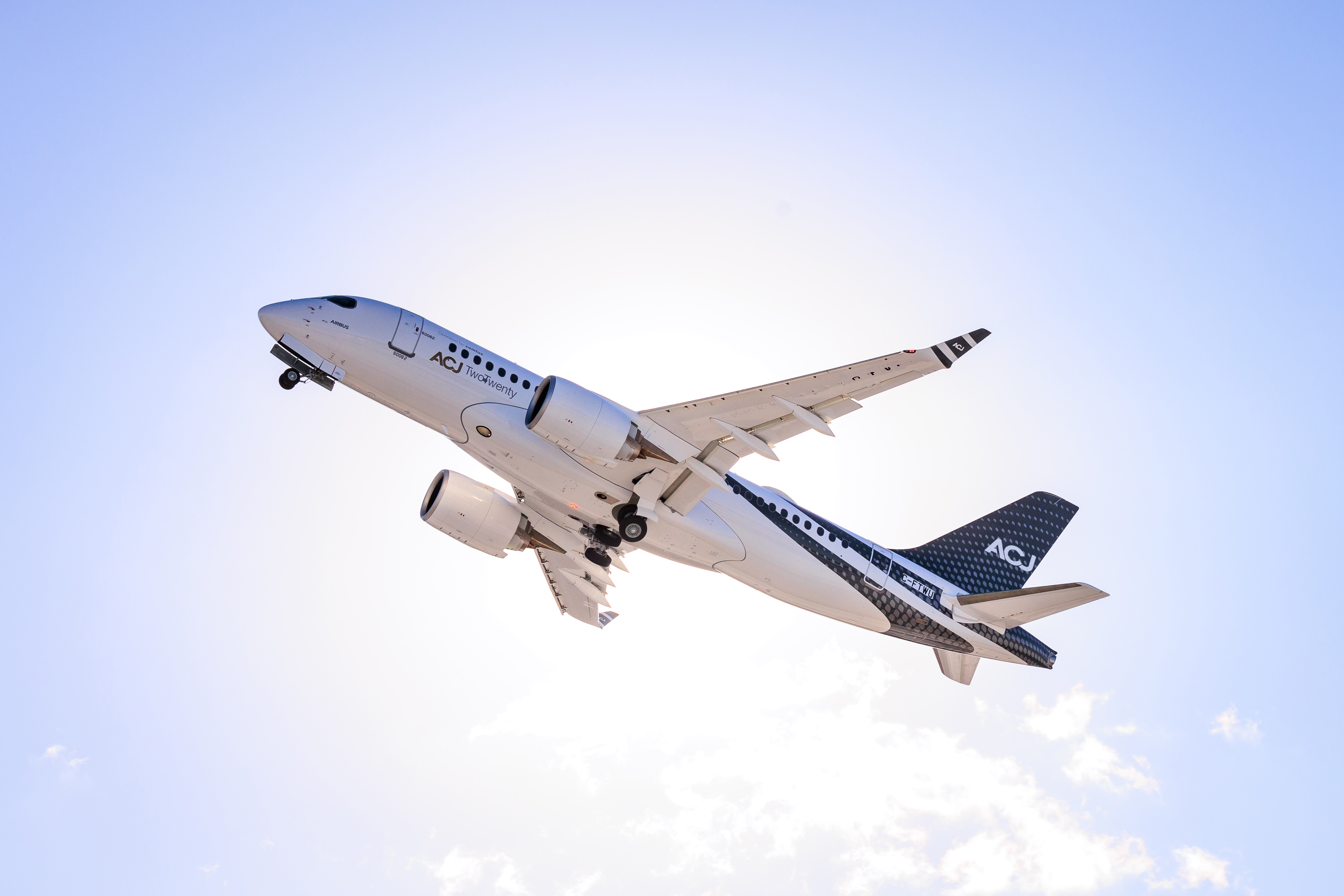 First ever ACJ TwoTwenty delivered to Comlux Airbus