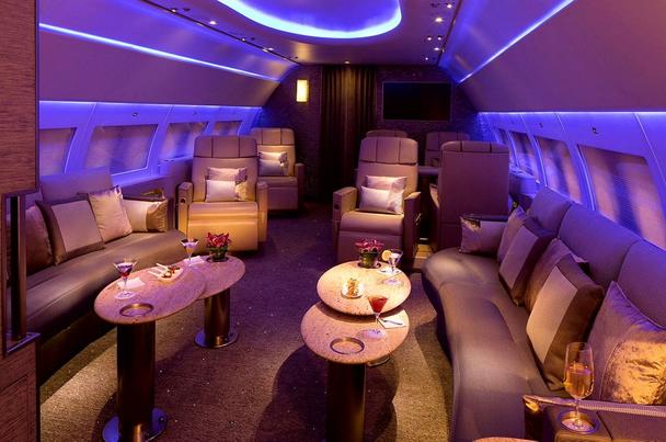 ACJ319 A6-CJE Emirates - Interior