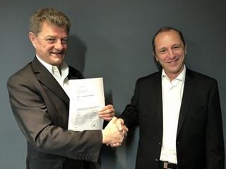 Konstantin Essler COO & Accountable Manager MJet & Régis Broutée VP ACJ Services & Customer Support