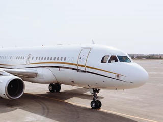 ACJ319 9H-LIV Comlux