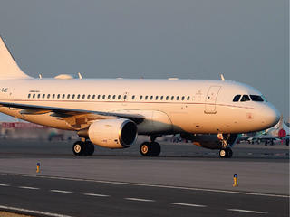 ACJ319 A6-CJE Emirates