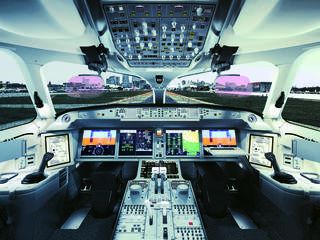 ACJ TwoTwenty - Cockpit