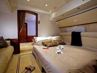 ACJ319 Comlux 9H-TBN cabin interior bedroom