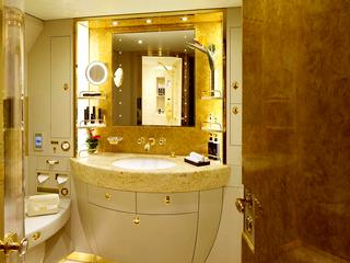 ACJ319 A6-CJE - Emirates shower spa