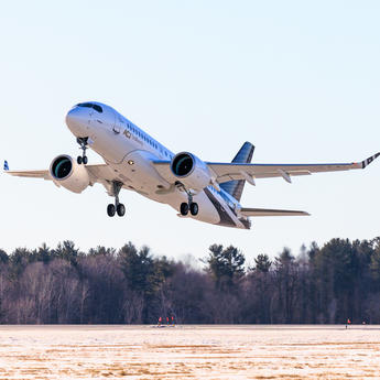 The first ACJ TwoTwenty aircraft takes off from the Mirabel airport