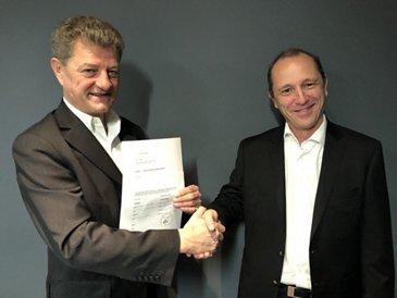 Konstantin Essler COO & Accountable Manager MJet & Régis Broutée VP ACJ Services & Customer Support Konstantin Essler COO & Accountable Manager MJet & Régis Broutée VP ACJ Services & Customer Support