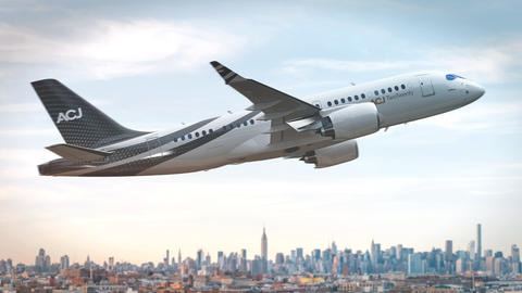 ACJ TwoTwenty - Flying over New-York City