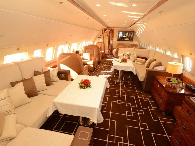 MJet-ACJ319-Lounge.jpg
