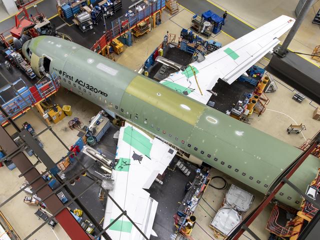 1st-ACJ320neo-final-assembly-Hamburg.jpg