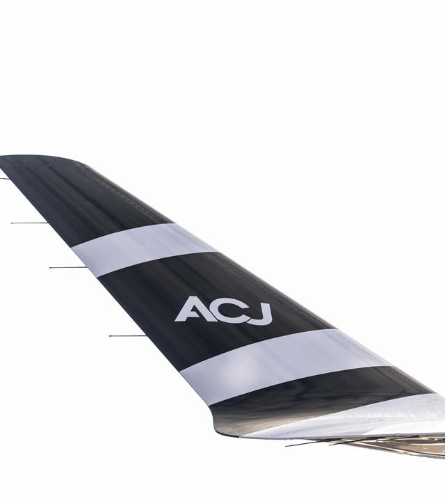 ACJ TwoTwenty sharklet