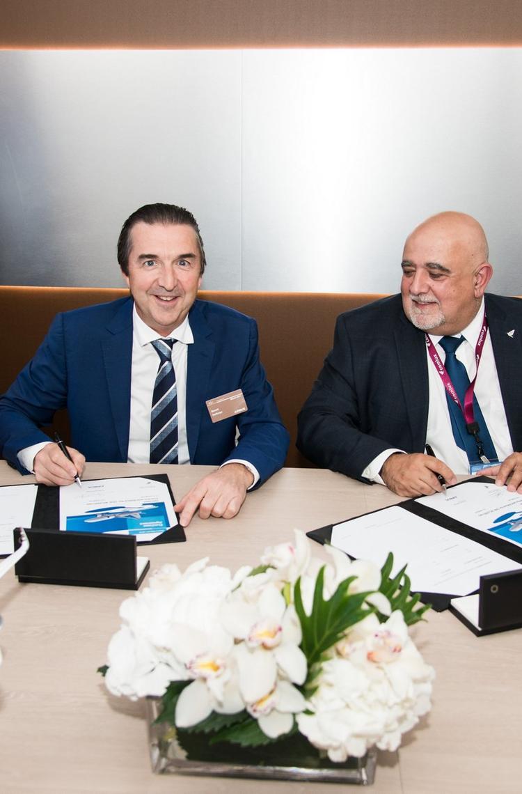 Comlux-signs-ACJ320neo.jpg