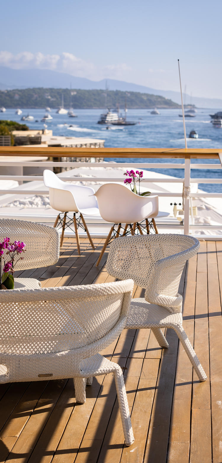 Monaco Yacht Club_Close up Close up picture of the Monaco yacht club
