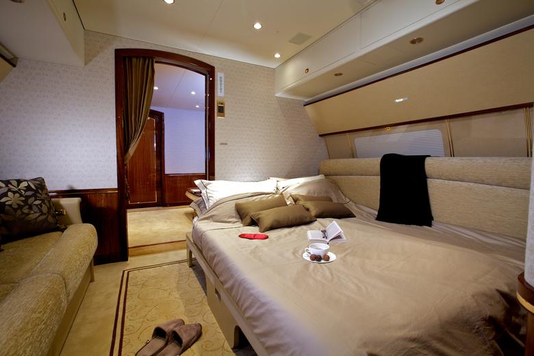 ACJ319 Comlux 9H-TBN cabin interior bedroom
