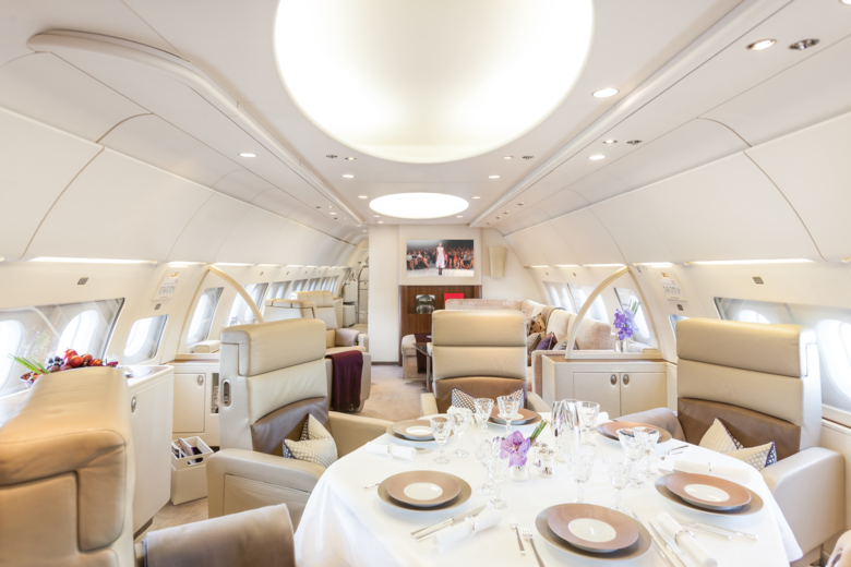 ACJ319 LX-MCO - Global Jet cabin interior with diner table