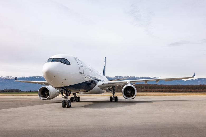 ACJ330 P4-MLO - Global Jet, exterior