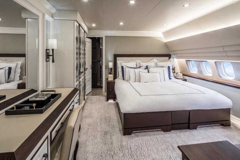 ACJ330 P4-MLO - Global Jet, cabin interior master bedroom